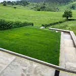 Villa иглика *