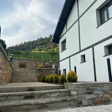 иглика Villa Yagodina