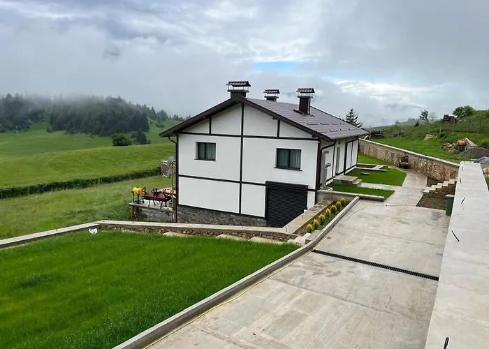 иглика Villa *